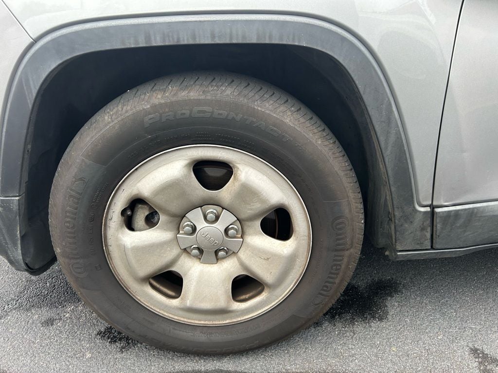 2015 Jeep Cherokee Sport