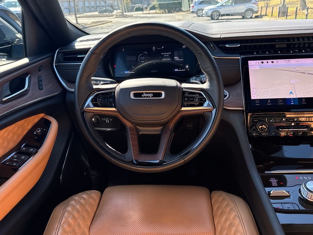 2022 Jeep Grand Cherokee Summit