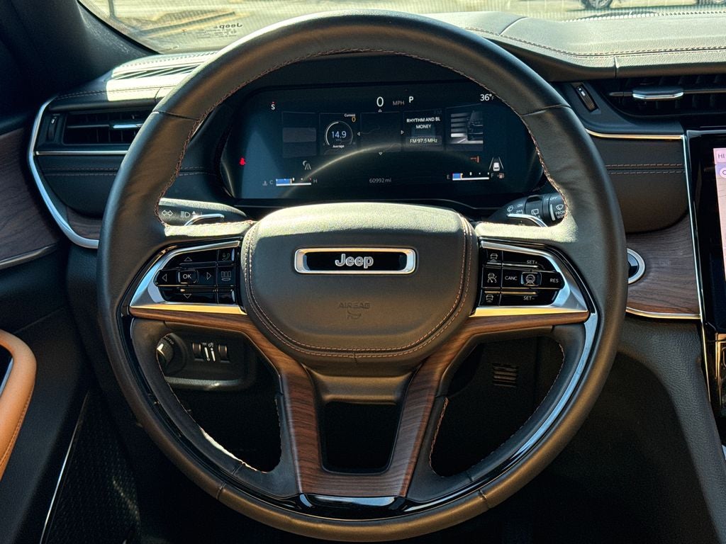 2022 Jeep Grand Cherokee Summit