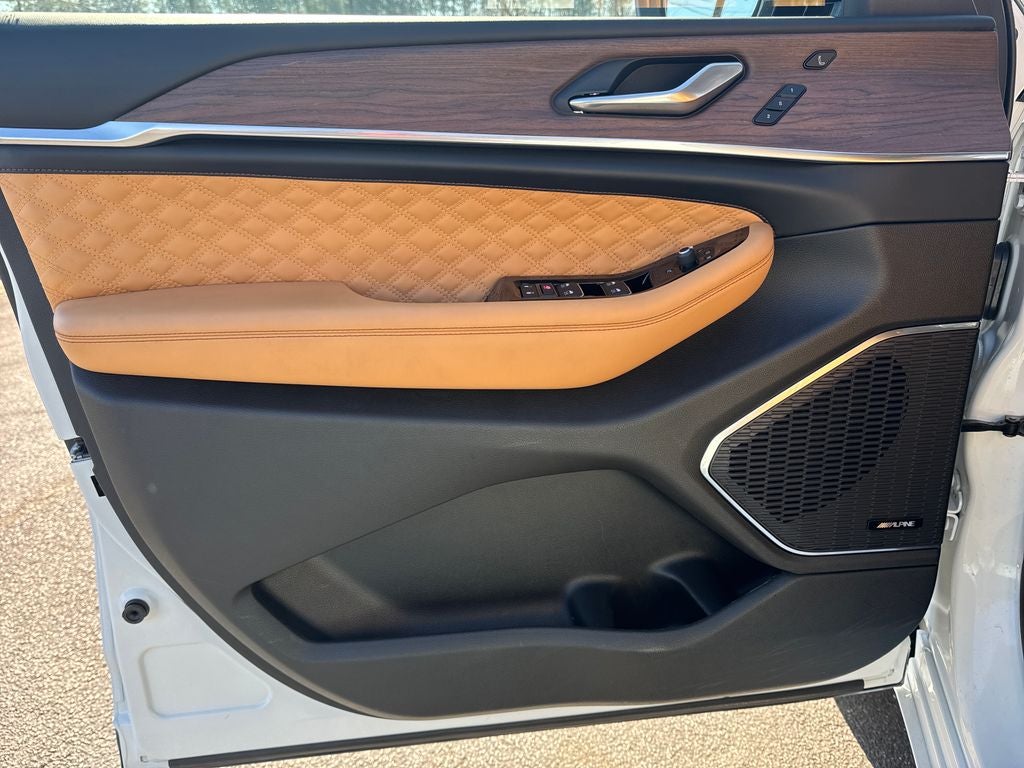 2022 Jeep Grand Cherokee Summit