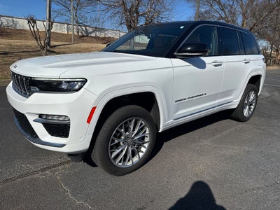2022 Jeep Grand Cherokee Summit
