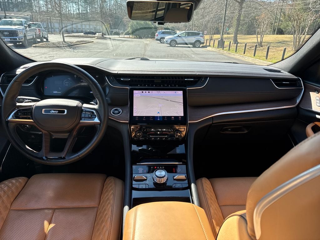 2022 Jeep Grand Cherokee Summit