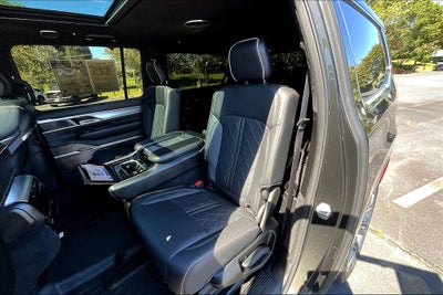 2023 Jeep Grand Wagoneer L Series III