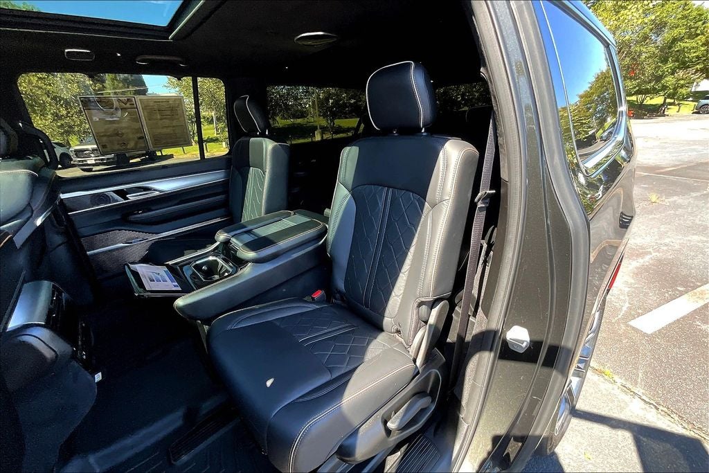 2023 Jeep Grand Wagoneer L Series III