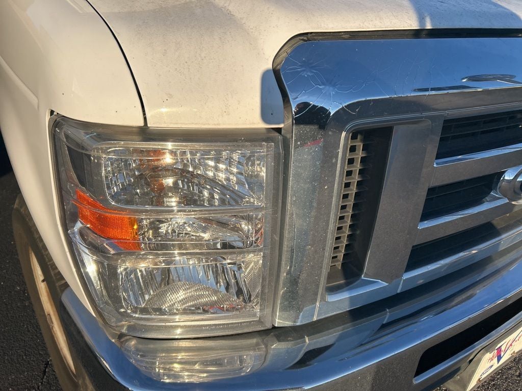 2018 Ford E-350SD Base Cutaway