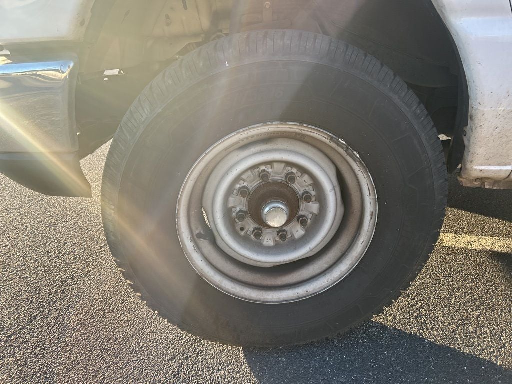 2018 Ford E-350SD Base Cutaway