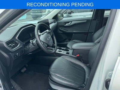 2025 Ford Escape Plug-In Hybrid Base