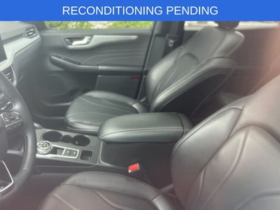 2025 Ford Escape Plug-In Hybrid Base