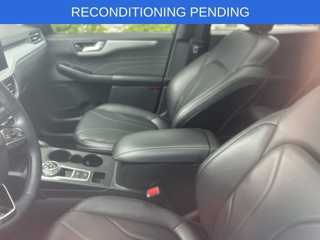 2025 Ford Escape Plug-In Hybrid Base