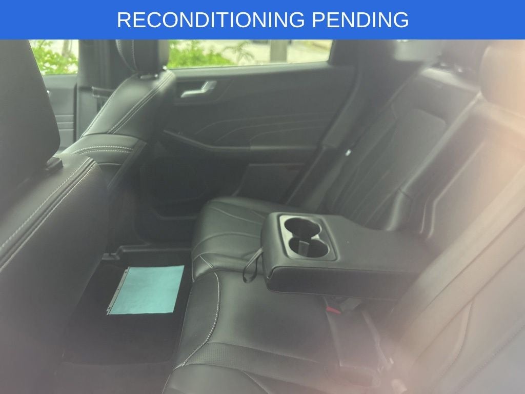 2025 Ford Escape Plug-In Hybrid Base