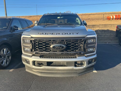 2023 Ford F-350SD Lariat