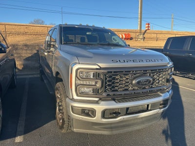 2023 Ford F-350SD Lariat