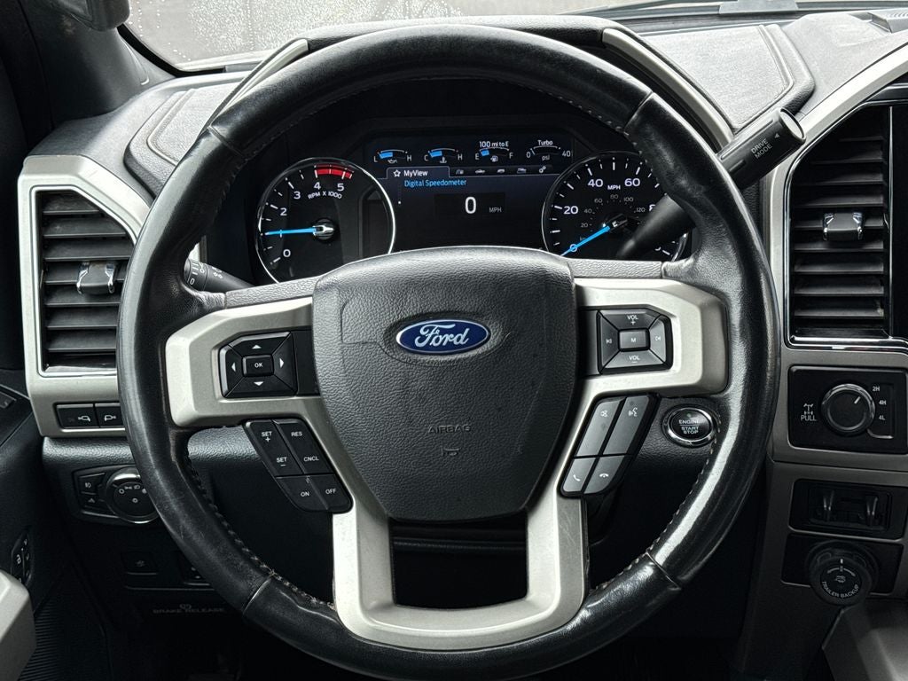 2022 Ford F-350SD Lariat