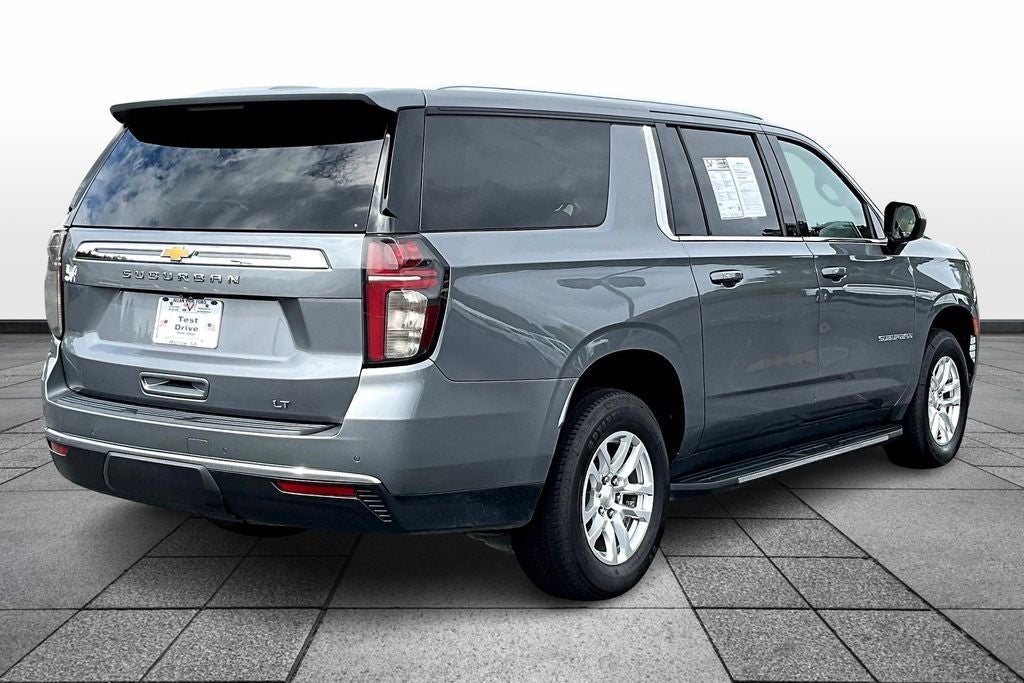 2022 Chevrolet Suburban LT