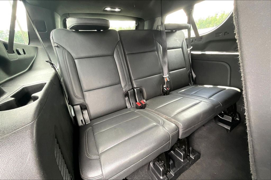 2022 Chevrolet Suburban LT