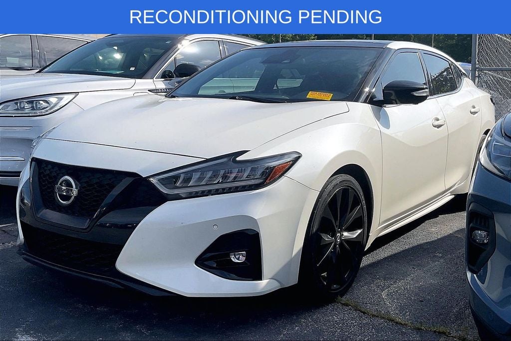 2022 Nissan Maxima SR