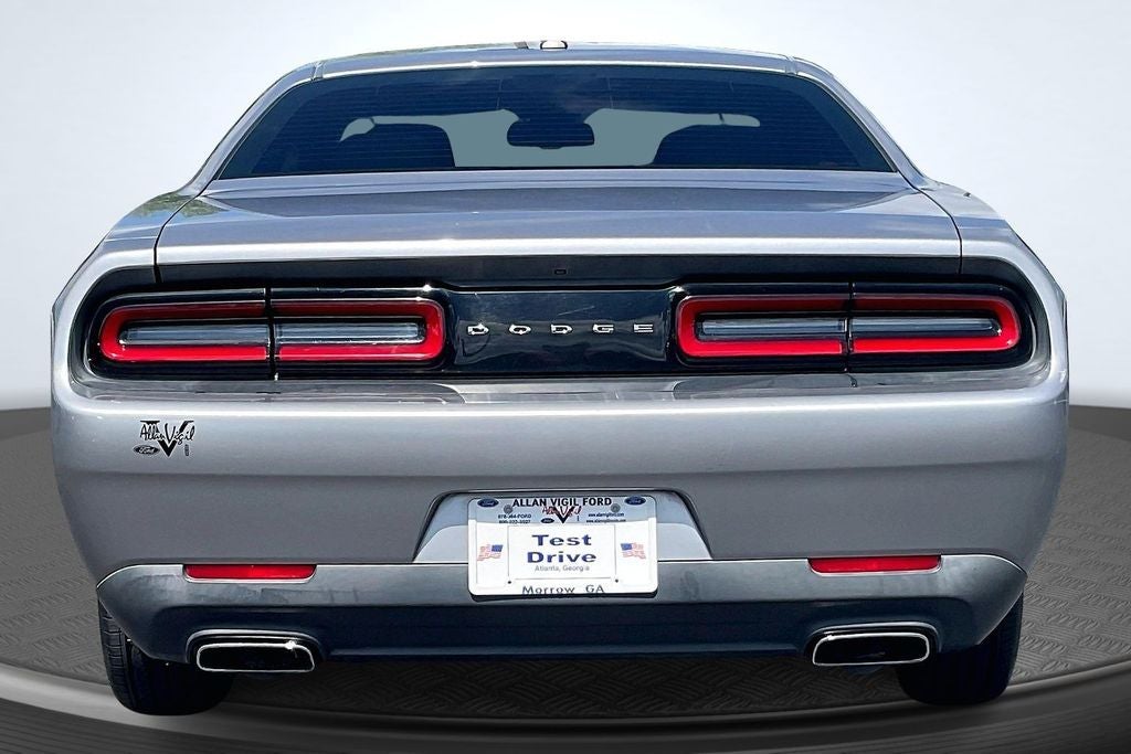 2015 Dodge Challenger SXT
