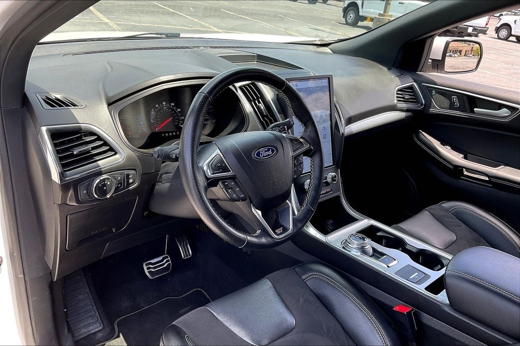 2022 Ford Edge ST