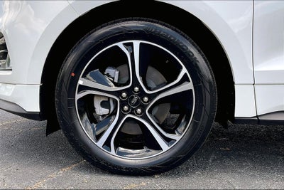 2022 Ford Edge ST