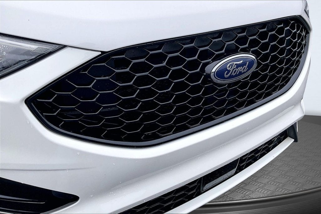 2022 Ford Edge ST Line