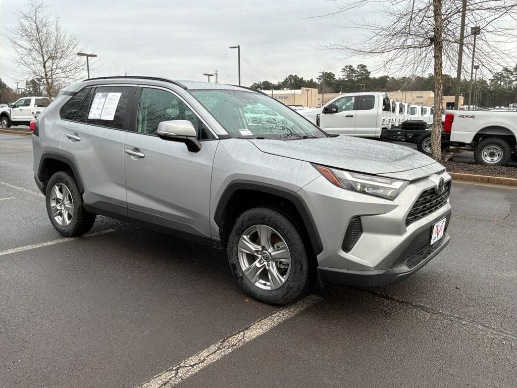 2024 Toyota RAV4 XLE