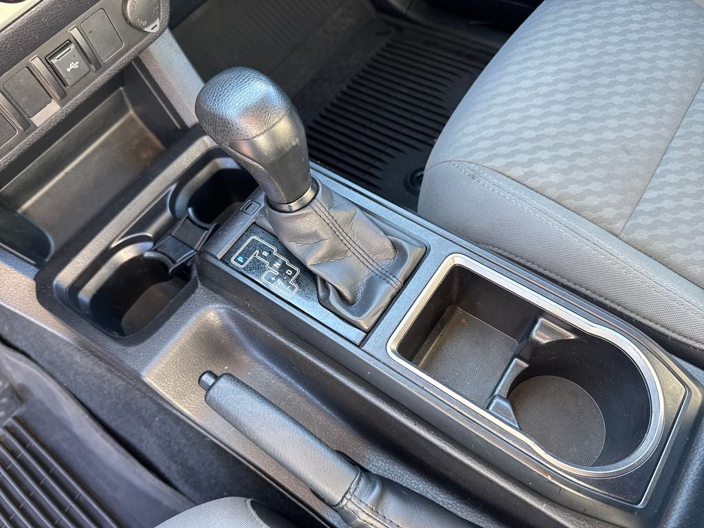 2022 Toyota Tacoma SR