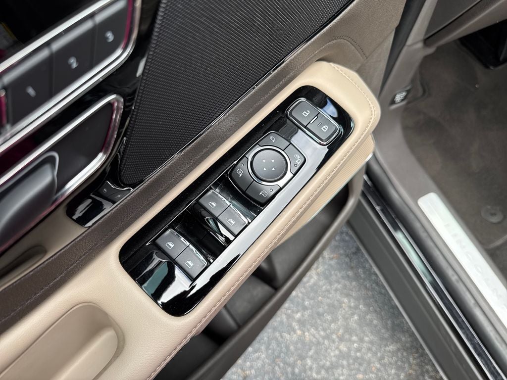 2023 Lincoln Aviator Standard