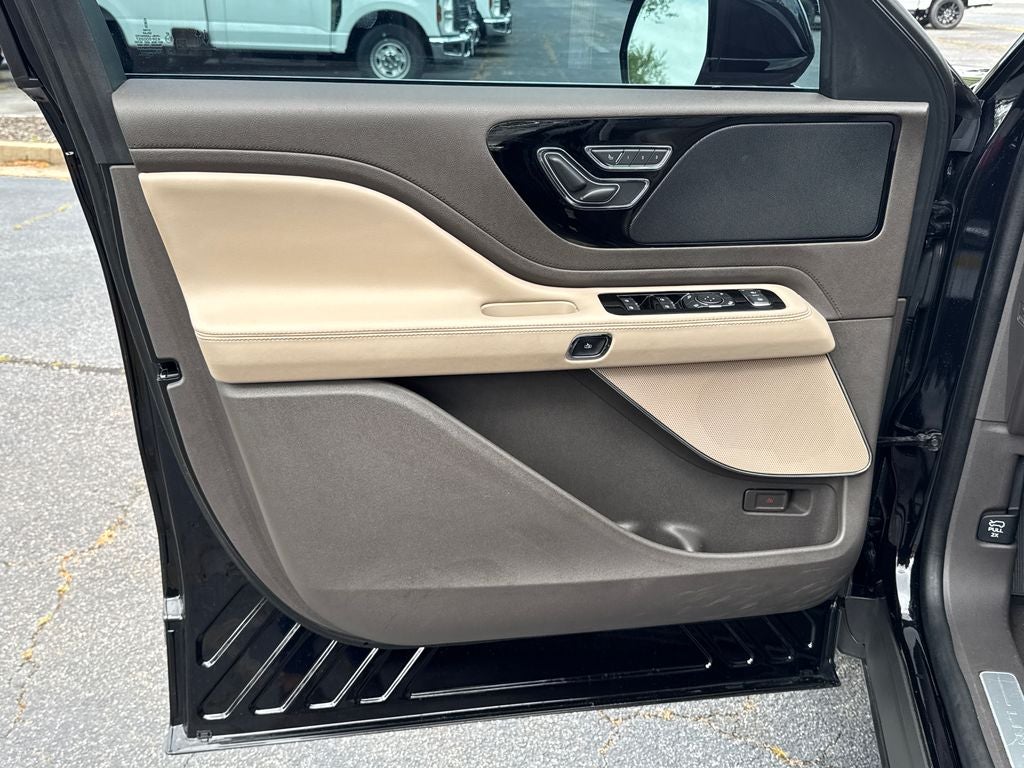 2023 Lincoln Aviator Standard