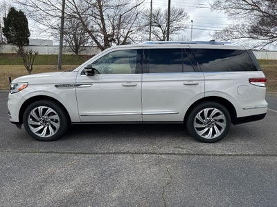 2023 Lincoln Navigator Reserve