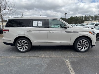 2023 Lincoln Navigator Reserve