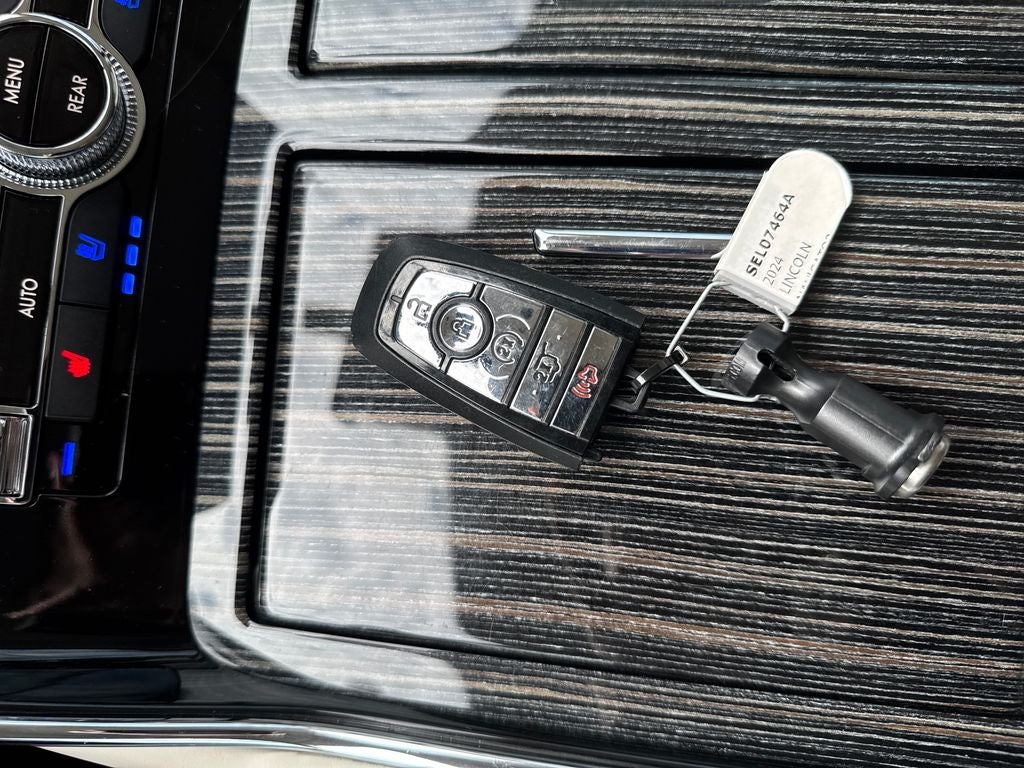 2024 Lincoln Navigator L L Black Label