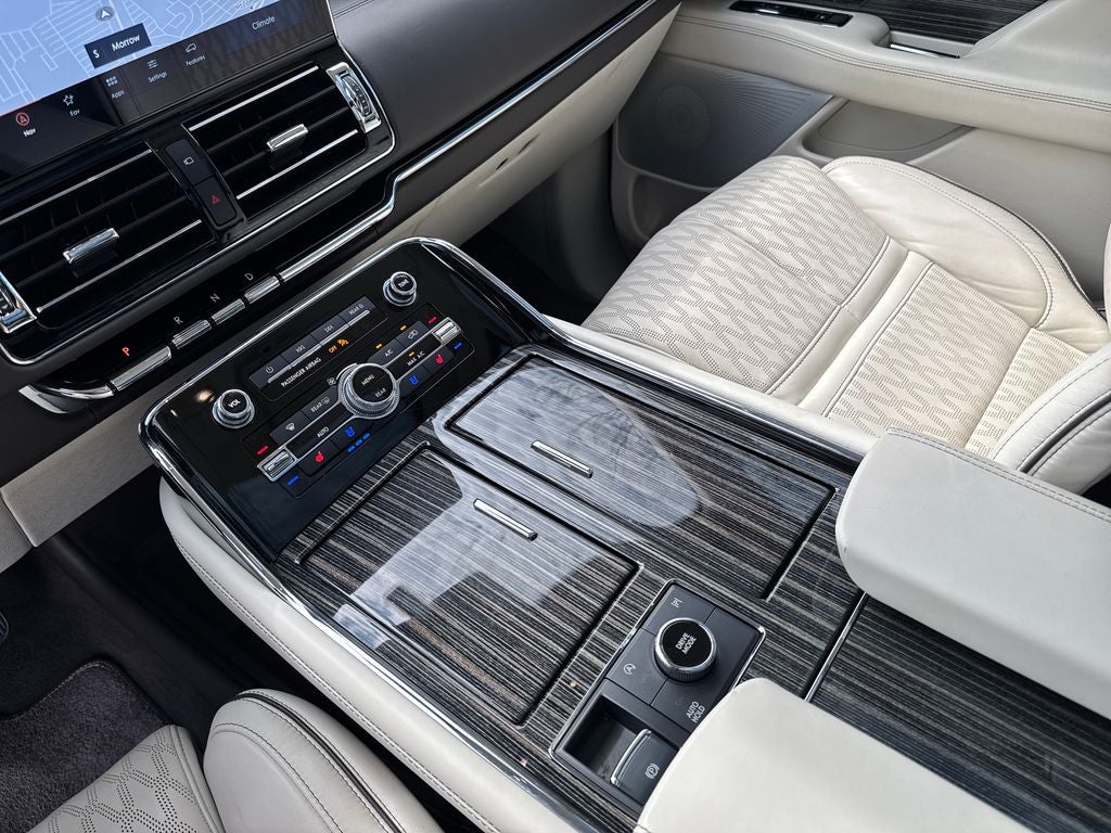 2024 Lincoln Navigator L L Black Label