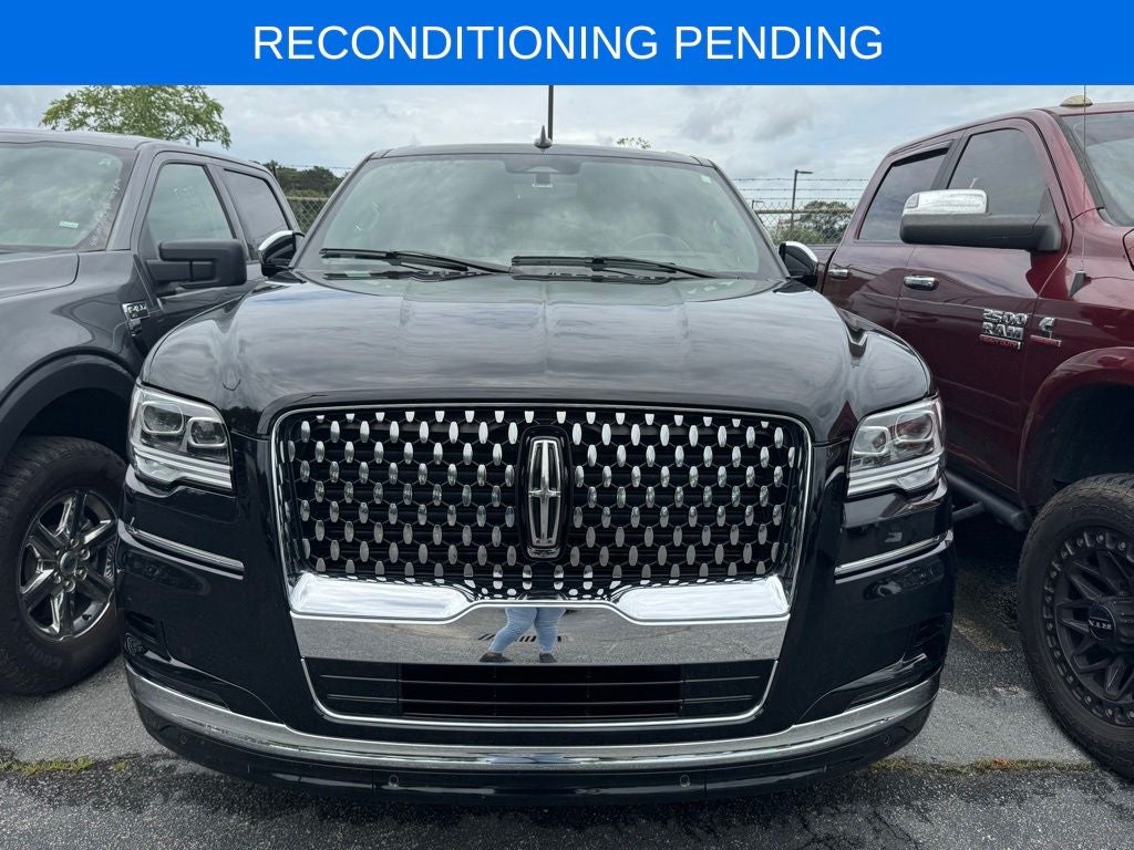 2023 Lincoln Navigator Black Label L 4WD's photo