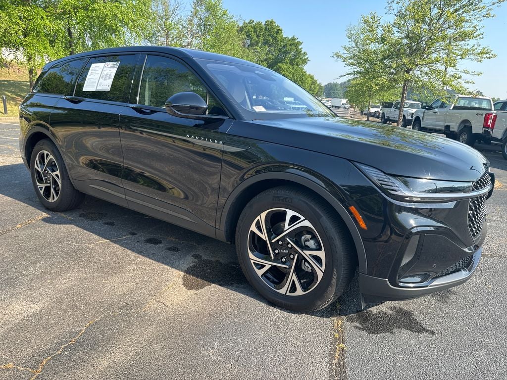 2025 Lincoln Nautilus Premiere AWD's photo