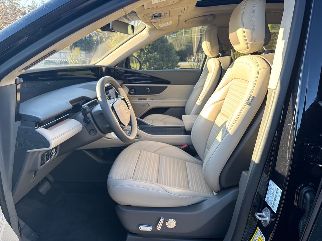 2025 Lincoln Nautilus Reserve