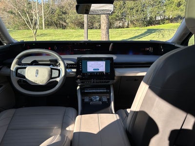 2025 Lincoln Nautilus Reserve