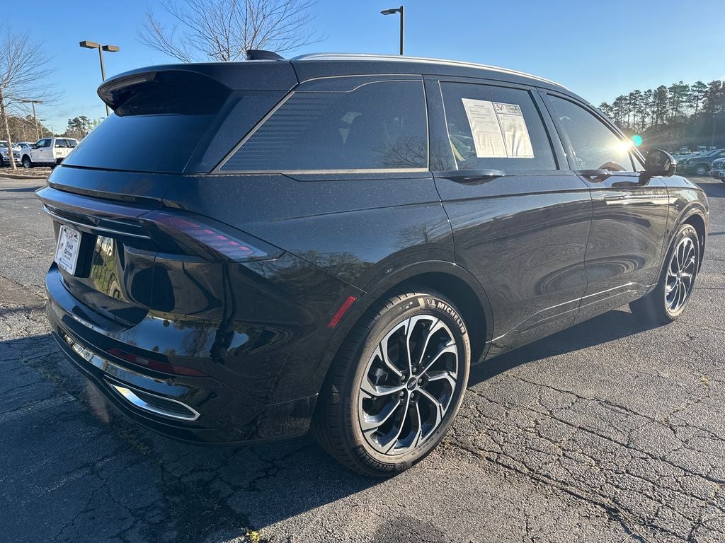 2025 Lincoln Nautilus Reserve