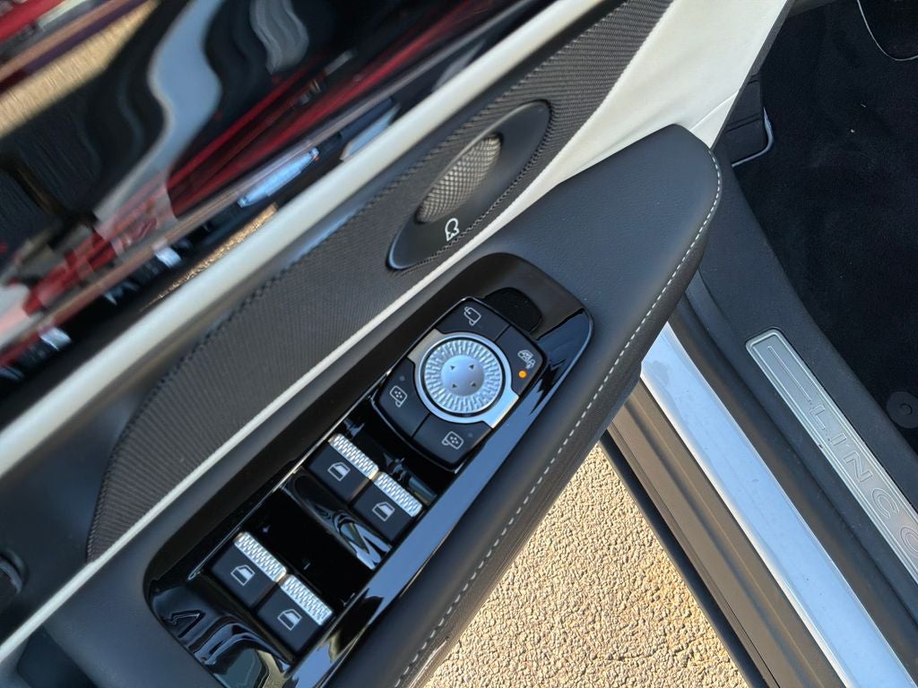 2025 Lincoln Nautilus Reserve