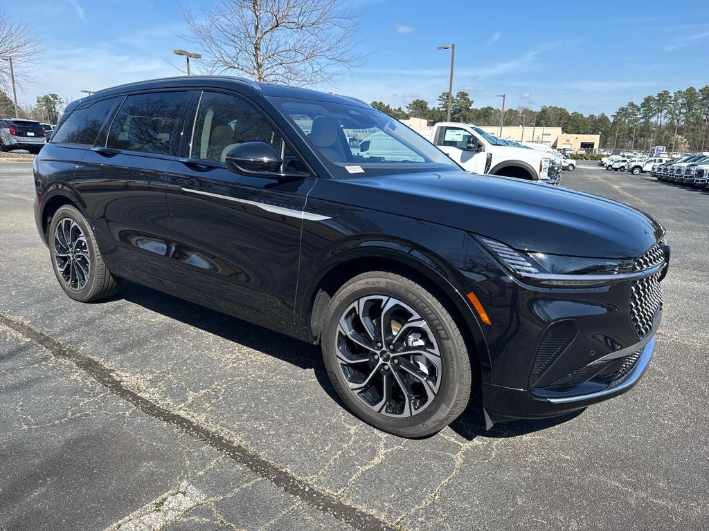 2025 Lincoln Nautilus Reserve