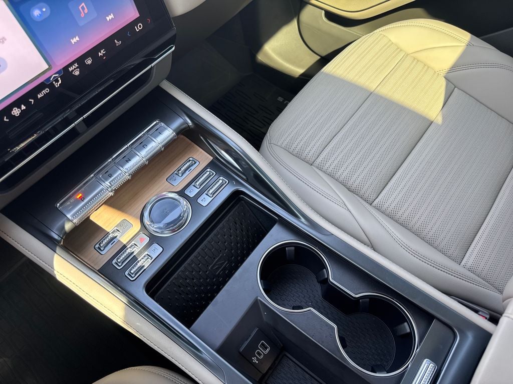 2025 Lincoln Nautilus Reserve