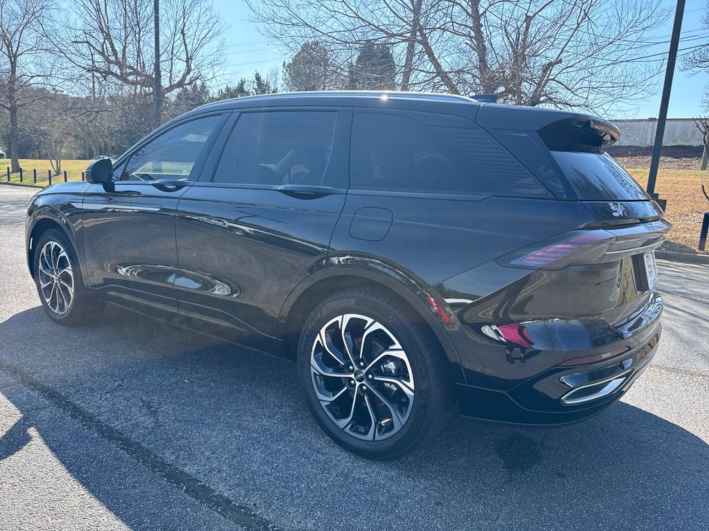 2025 Lincoln Nautilus Reserve