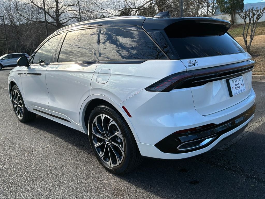 2025 Lincoln Nautilus Reserve