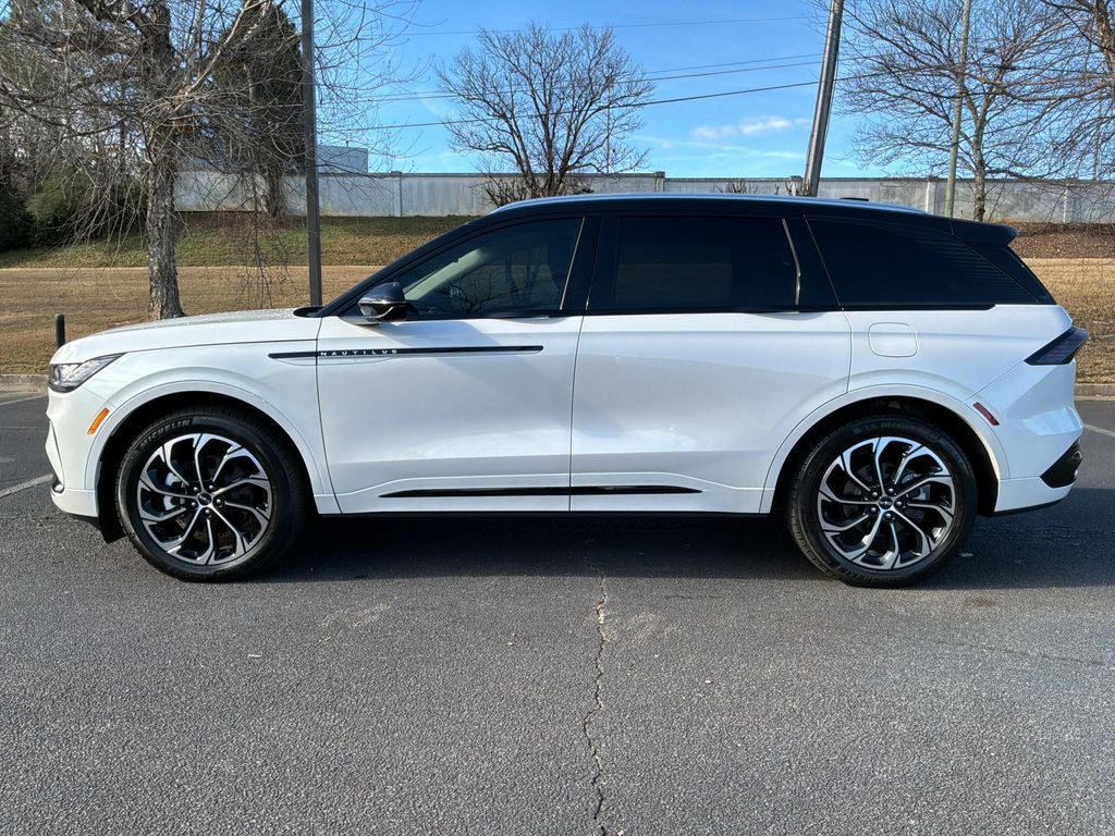 2025 Lincoln Nautilus Reserve