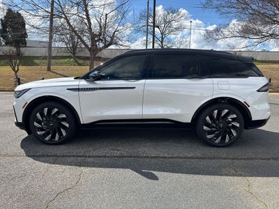 2025 Lincoln Nautilus Reserve