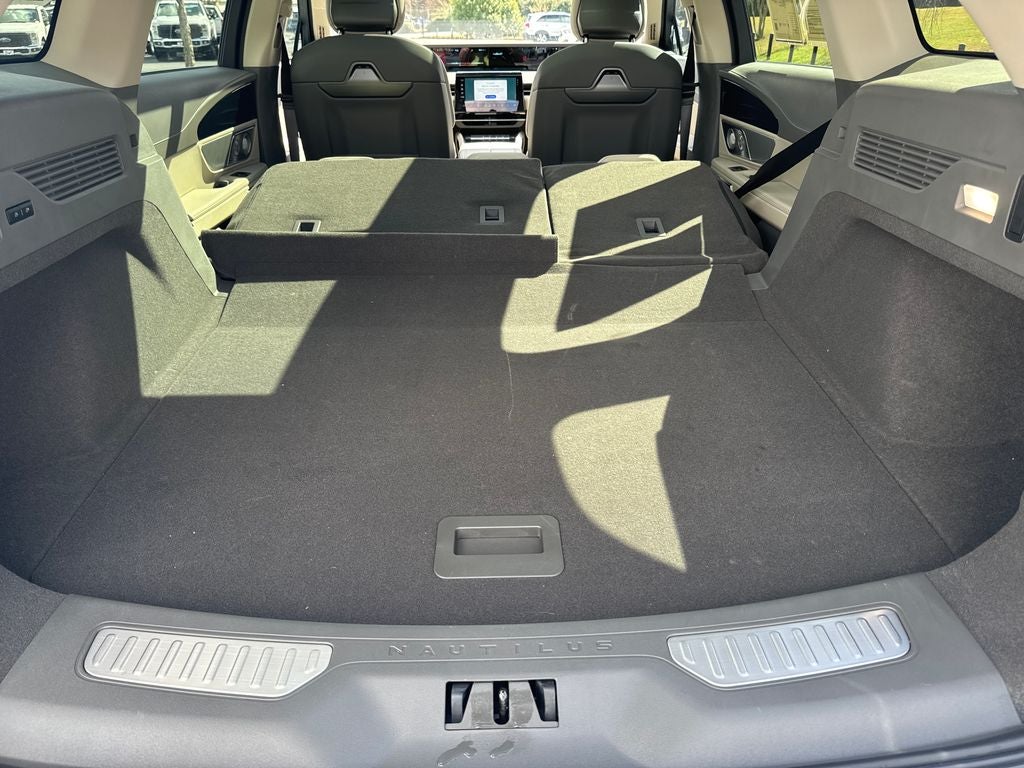 2025 Lincoln Nautilus Reserve