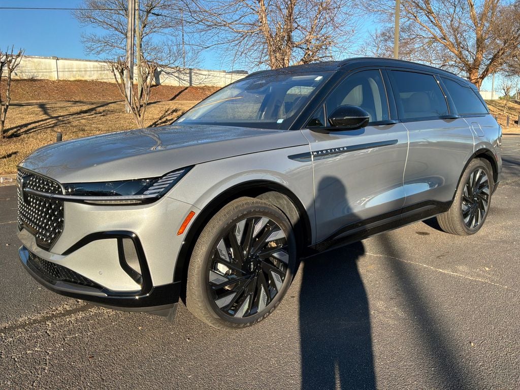 2025 Lincoln Nautilus Reserve