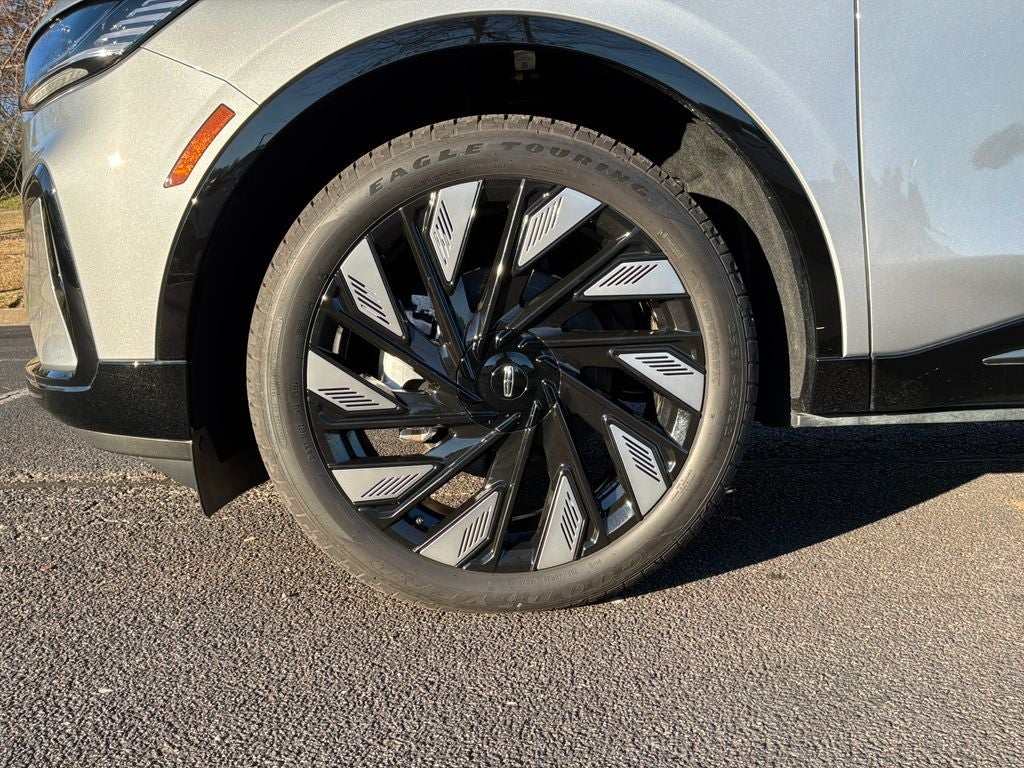 2025 Lincoln Nautilus Reserve