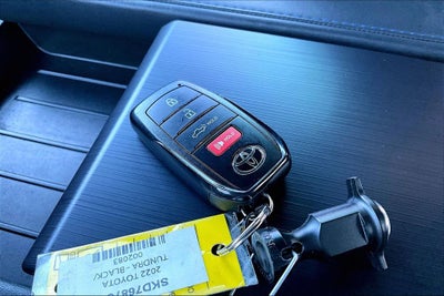 2022 Toyota Tundra Hybrid Platinum