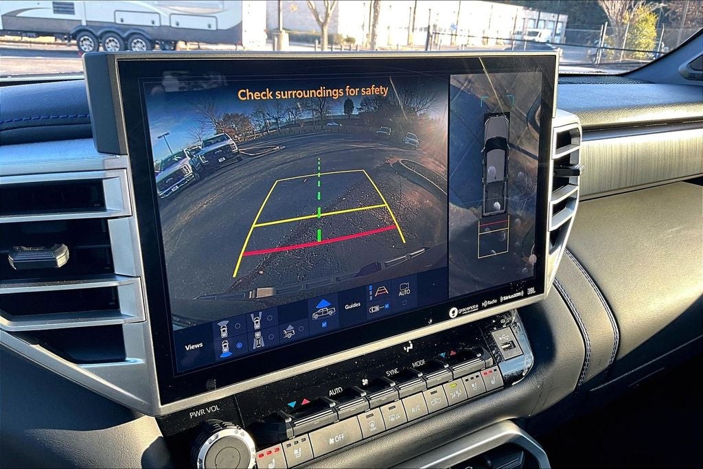 2022 Toyota Tundra Hybrid Platinum