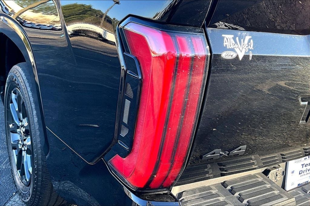 2022 Toyota Tundra Hybrid Platinum